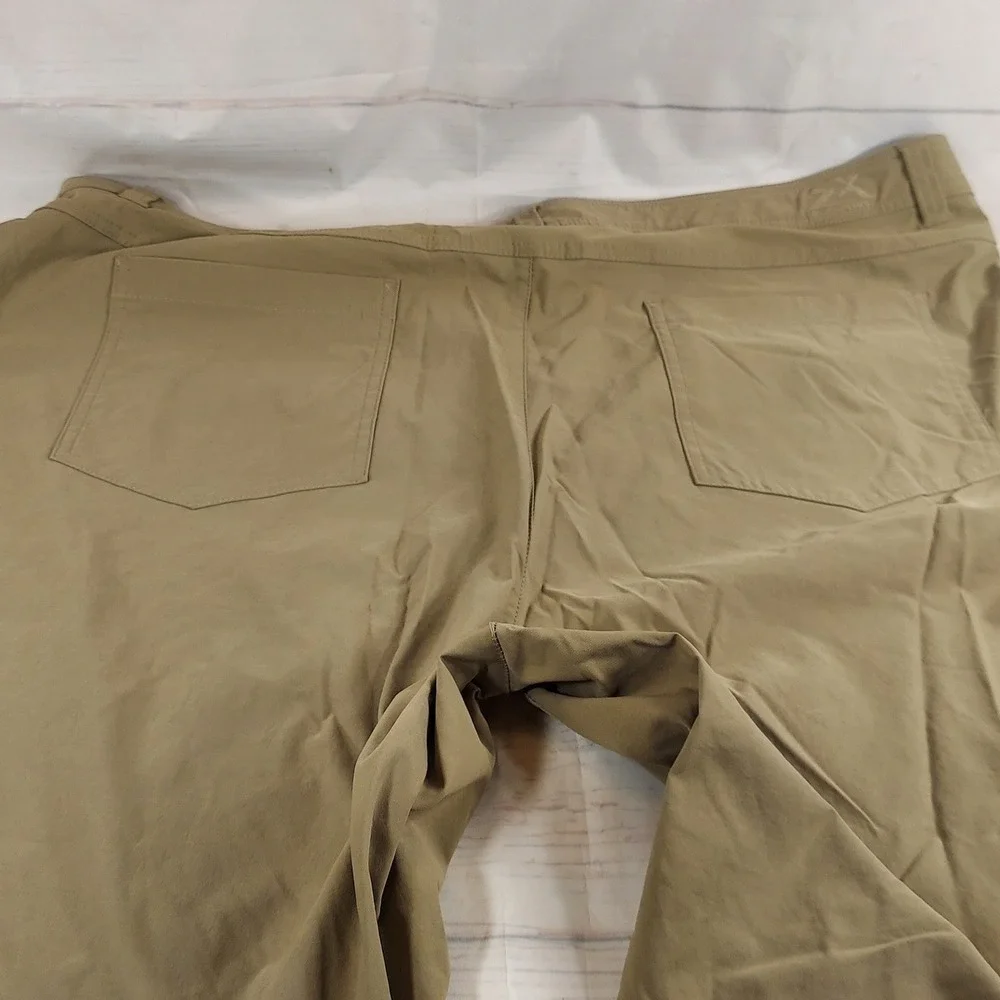 ZeroXposur Men's Travel Series Pants Khaki Size 44x29 Nylon Spandex Blend‎